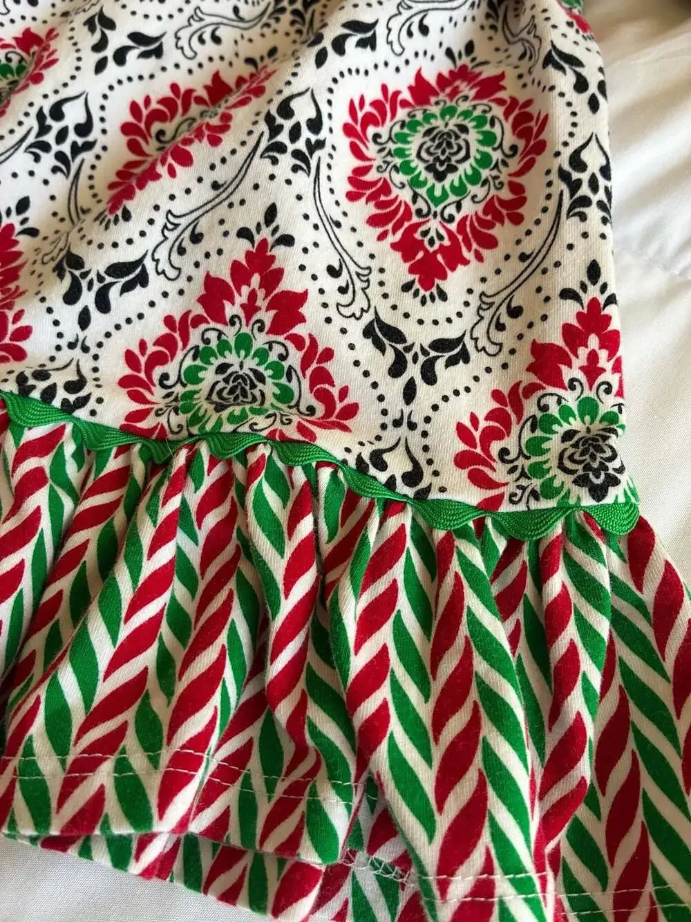 Bonnie Baby Girls 18M Christmas Candy Cane Mixed Print Dress and Bloomers Set